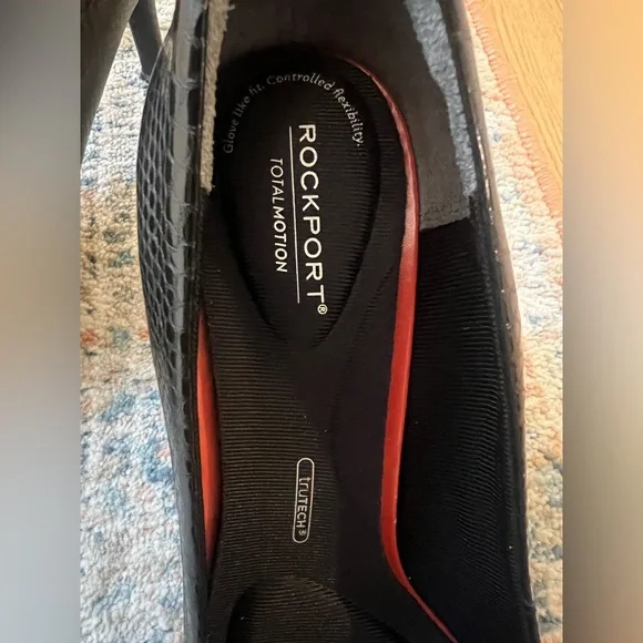 Rockport Black Leather Snake Heels - Picture 3 of 8